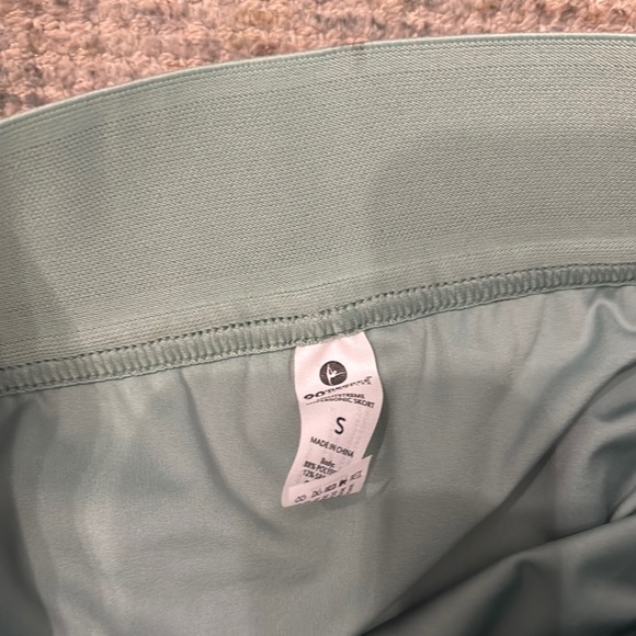 Green High-Low Ruffled Skort - Picture 3 of 3